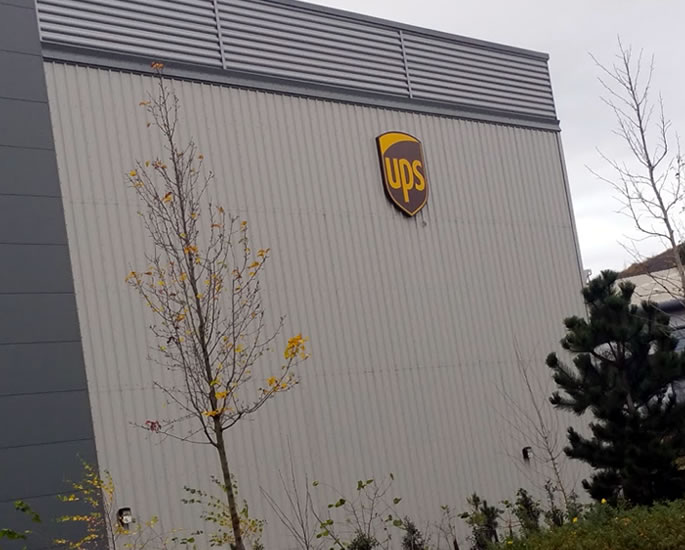 Security Guards jailed for Stealing £200k iPhones from UPS Depot - ups