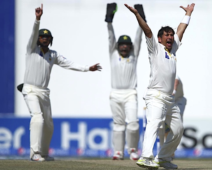 Yasir Shah breaks World Record: Fastest to 200 Test Wickets - saeed ajmal yasir shah