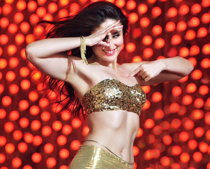 10 Best Bollywood Dances by Kareena Kapoor - Mera Naam Mary