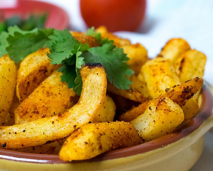 5 Recipes for Chips and Fries with a Desi Flavour - masala chips