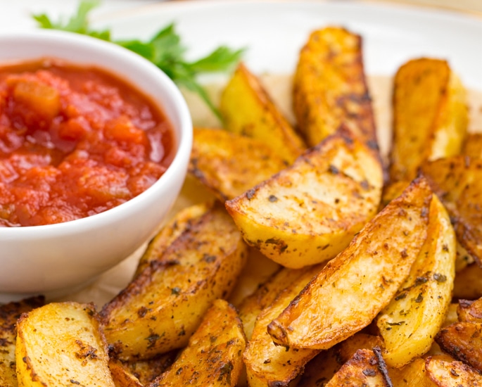 5 Recipes for Chips and Fries with a Desi Flavour - wedges