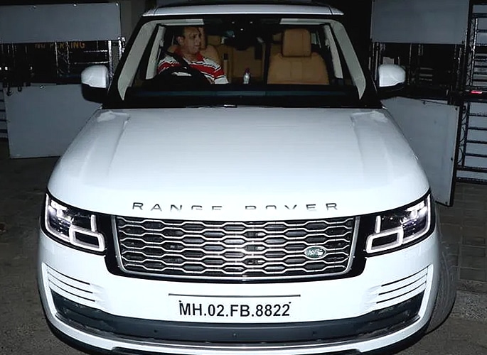 Salman Khan gifts Katrina Kaif an Expensive Luxury Car
