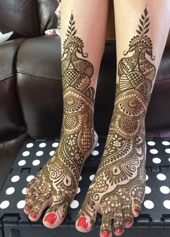 10 Feet Henna Designs that are Beautiful for Weddings - rajasthani