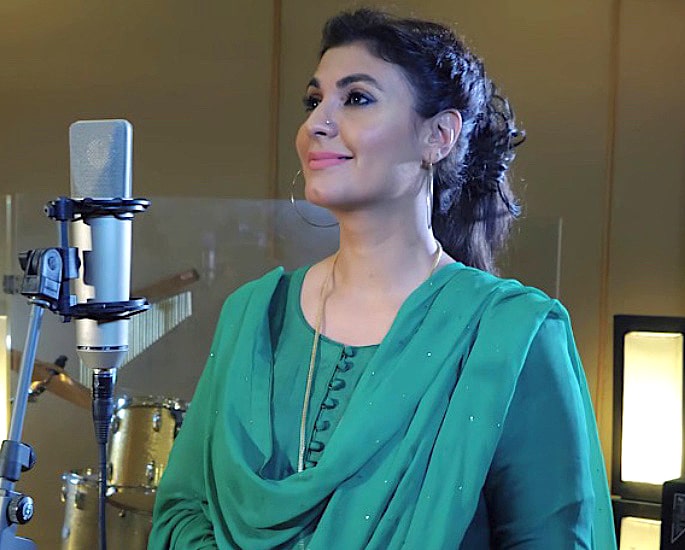 20 Top Pakistani Pop Singers and Their Music - Fariha Parvez