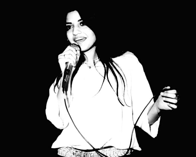 20 Top Pakistani Pop Singers and Their Music - Nazia Hassan