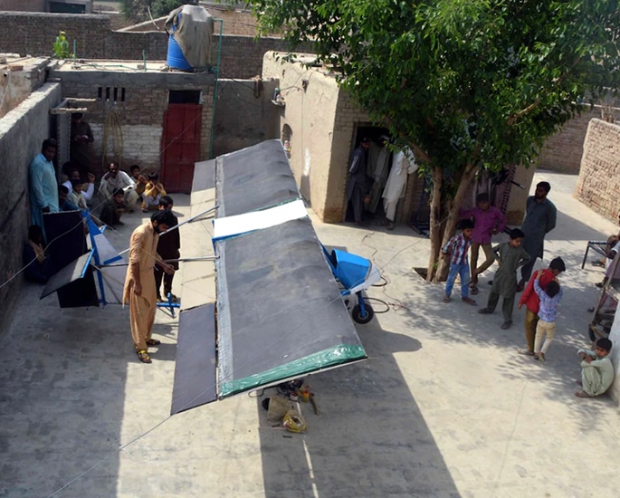 Pakistani Popcorn seller builds Own Aeroplane 2