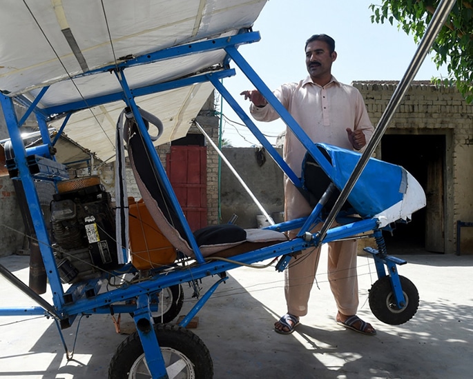 Pakistani Popcorn seller builds Own Aeroplane 3