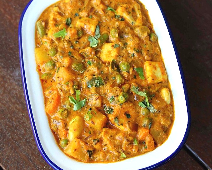 7 Indian Vegetarian Curry Recipes to Make - mixed veg