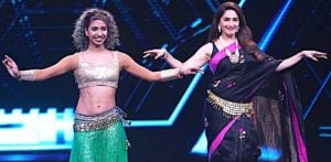 Madhuri Dixit performs Belly Dance Moves for ‘Dance Deewane’ f1