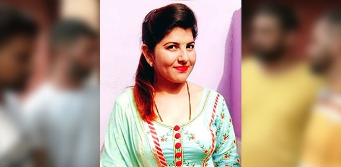 Indian Woman films video before Suicide blaming Father-in-Law f