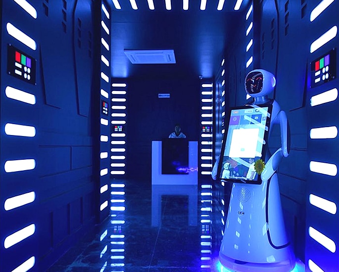 India's Bengaluru gets its First Robot Restaurant 3