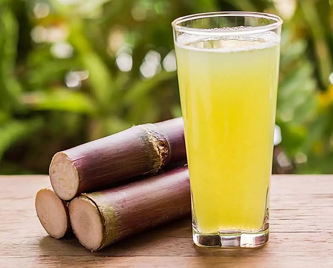 10 Best Drinks in Pakistan known for Their Amazing Taste - sugarcane