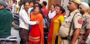 Indian In-Laws beat Daughter-in-Law on Road with Sticks f
