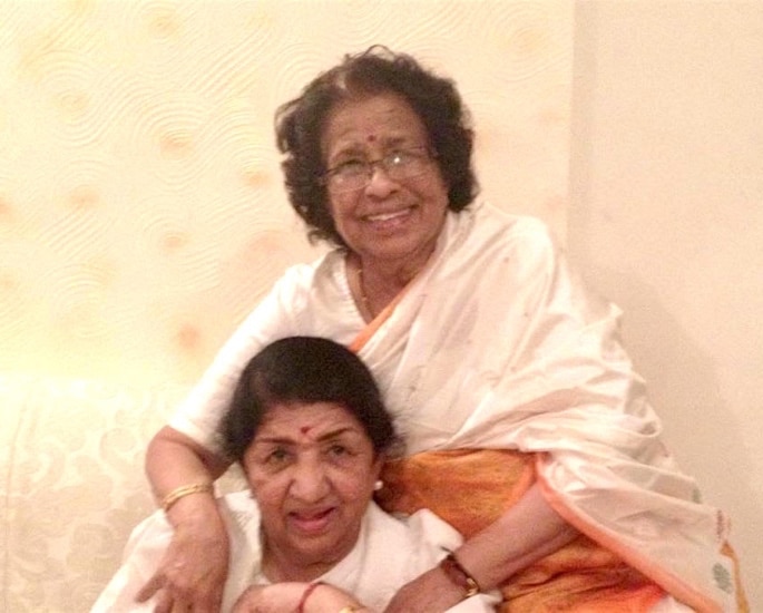 Lata Mangeshkar to release Sister Meena Mangeshkar’s Memoirs - late and meena