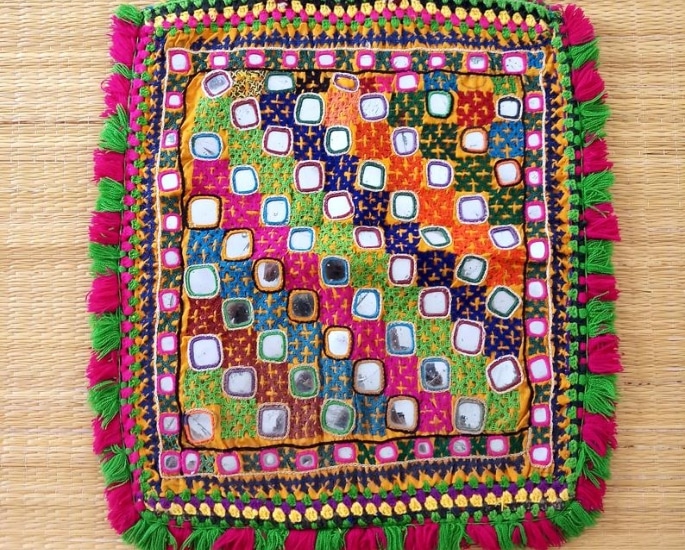Traditional-Embroidery-Handwork-IA-14