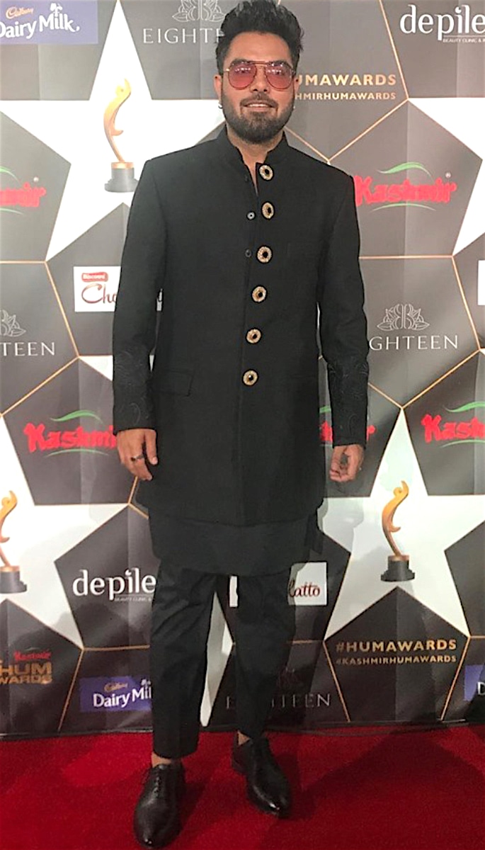 Best Dressed Pakistani Stars at Hum Awards 2019 - adnan