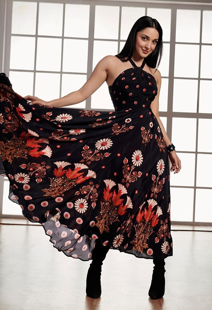 Kiara Advani wows in Label Ritu Kumar collection - dress2