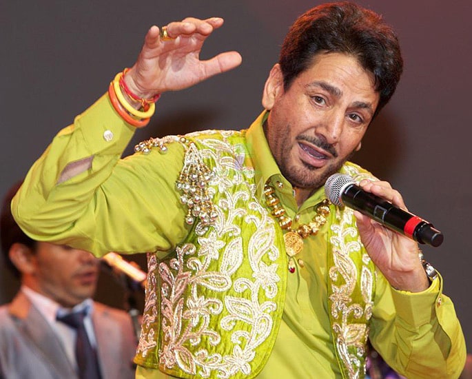 25 Top Punjabi Singers from India - Gurdas Maan