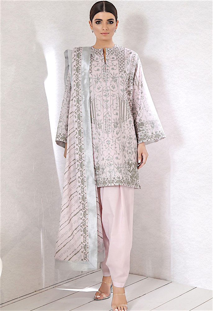 10 Top Pakistani Designers famous for Lawn Collections - alkaram1