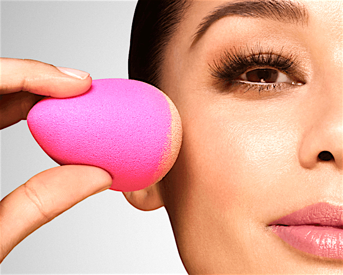 Study Reveals 90% of Makeup Bags contain Deadly Superbugs - beauty blender