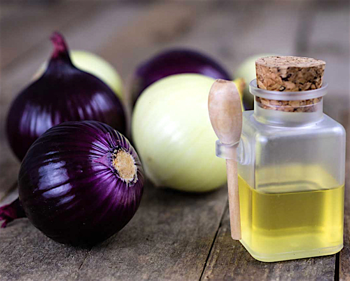 10 Top Tips to Grow & Maintain Long Hair - onion juice