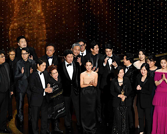 Bollywood Stars react to Winners of Oscars 2020 - parasite