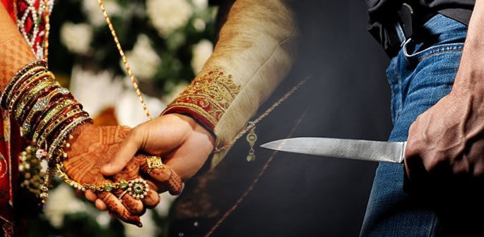 Indian Father attacks Love Married Daughter, Husband & In-Laws f