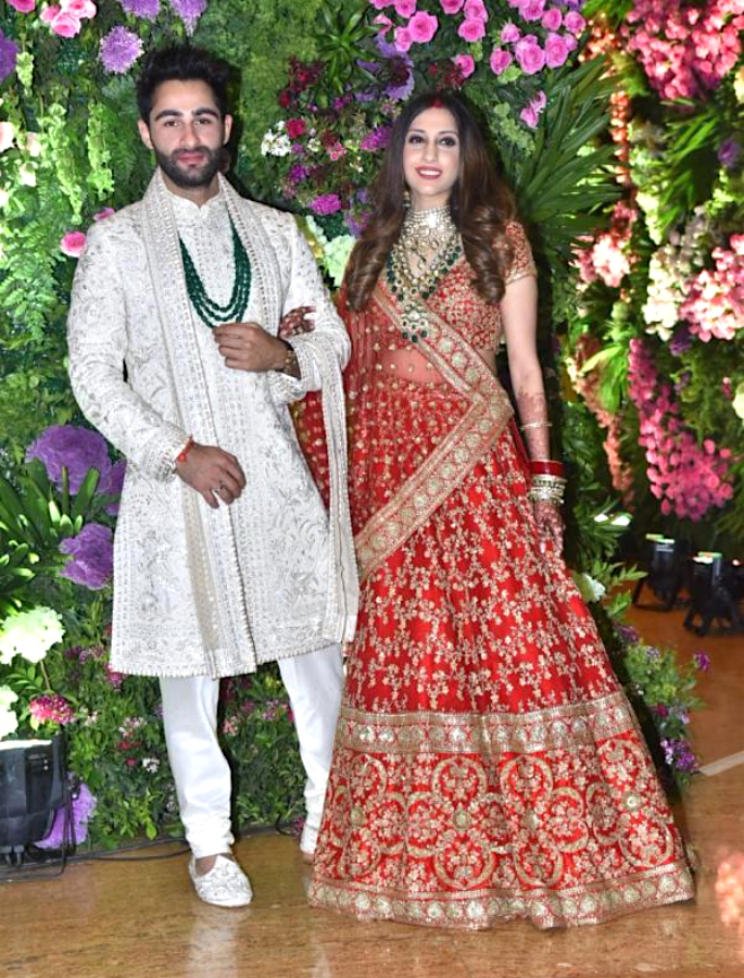 Kapoors turn Baraatis for cousin Armaan Jain’s Wedding - couples2