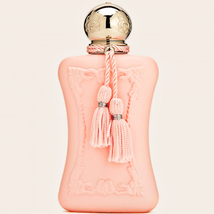 15 Most Complimented Women's Perfumes and Fragrances - IA 12