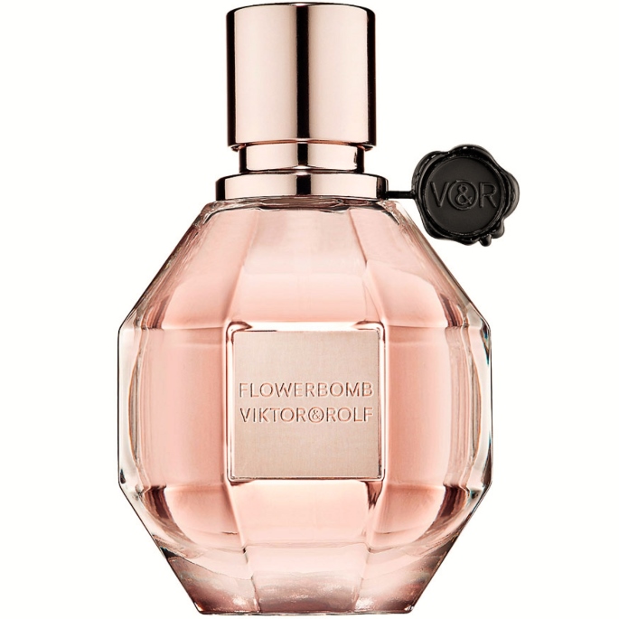 15 Most Complimented Women's Perfumes and Fragrances - IA 14