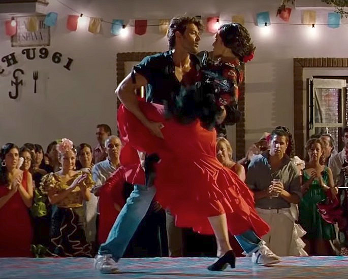10 Best Bollywood Dance Songs by Hrithik Roshan - IA 8