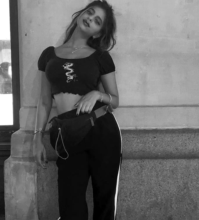 Suhana Khan makes her Private Photos now Public - bw