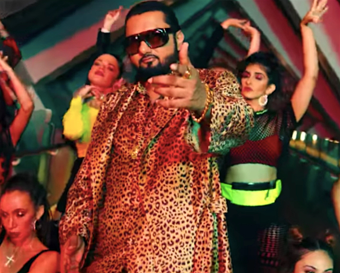 Yo Yo Honey Singh smash 'LOCA' garners over 48m Views - singh