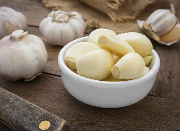 15 Coronavirus Myths which Need Busting - garlic
