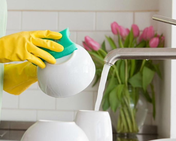 How to Clean & Disinfect Your Home during a Virus - dishes