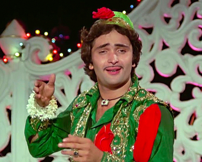 12 Best Rishi Kapoor Films You Must Watch - Amar Akbar Anthony