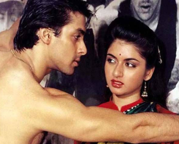 Salman was told to ‘Catch and Smooch’ actress Bhagyashree? - shirtless