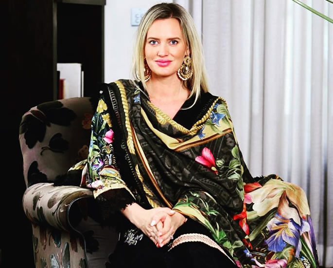Shaniera Akram reacts to 'but this is Pakistan' Saying - solo