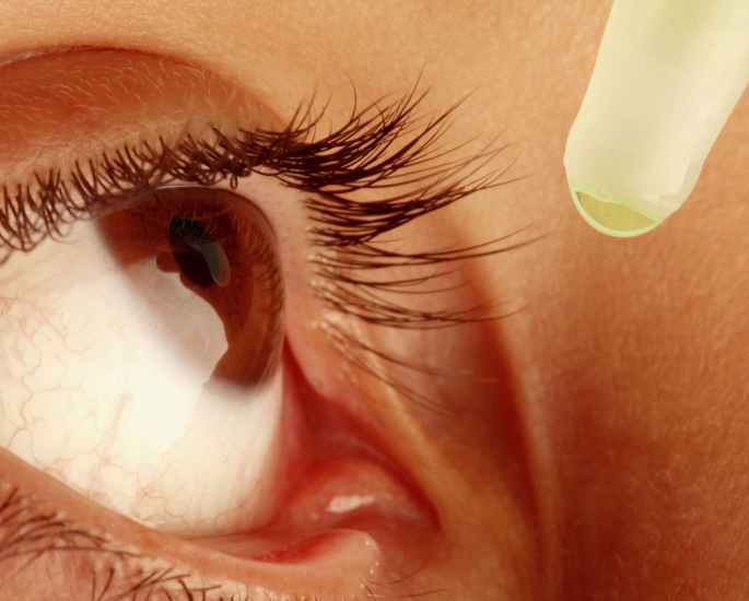 10 Best Benefits of Rose Water - eyes