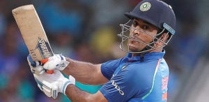 Bollywood Celebs bid Farewell to MS Dhoni f