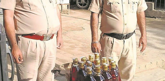 Indian Police arrest 25 after Tainted Alcohol kills Dozens f