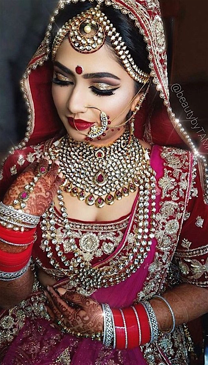 20 Stunning Photos of Desi Brides - red and pink