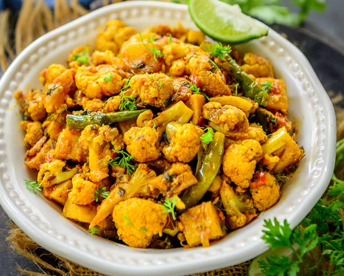 5 Vegetable Curry Recipes which are Easy to Make - aloo gobi