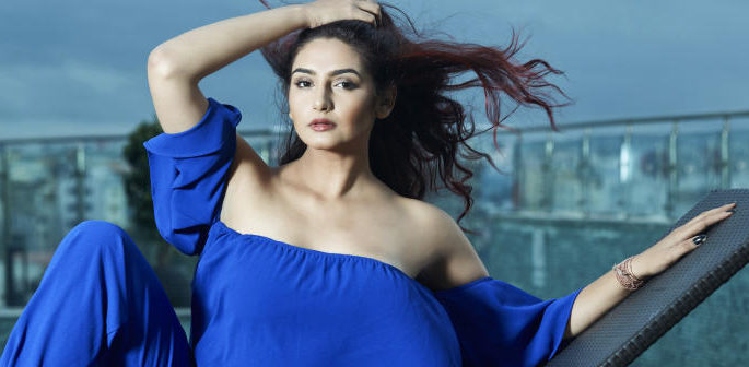 Indian Actress Ragini Dwivedi arrested in Drugs Bust f