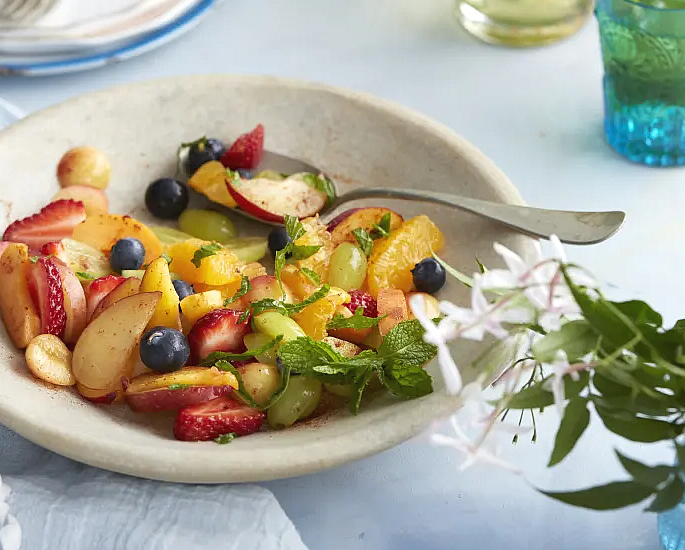 5 Desi Fruit Desserts - fruit chaat