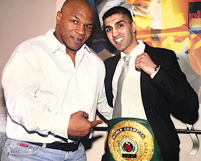6 Famous British Asian Boxers In The Ring - Jawaid Khaliq