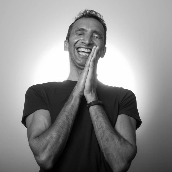 British Asian Comedians who Make You Laugh - Imran Yusuf