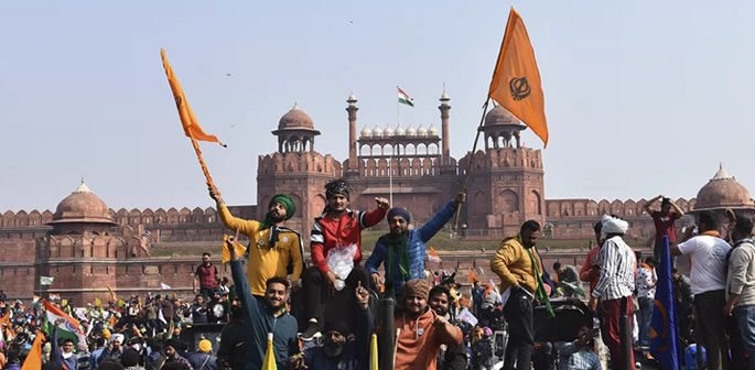 Indian Farmers Break Barricades and Breach Delhi’s Red Fort f