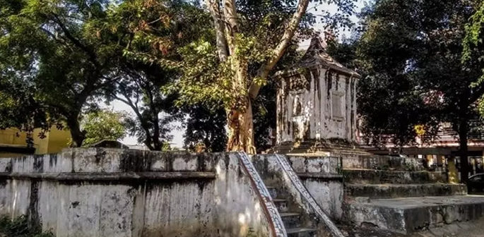 Indian NGO restarts Restoration of 200-year-old Tomb f