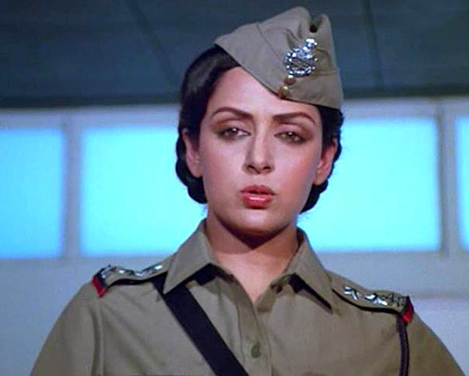 20 Famous Bollywood Police Characters in Movies - Andhaa Kanoon
